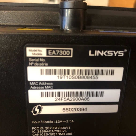 Linksys EA7300 AC1750 MU-MIMO Dual-Band Gigabit Wi-Fi Wireless Router w/ Adapter - Picture 9 of 15